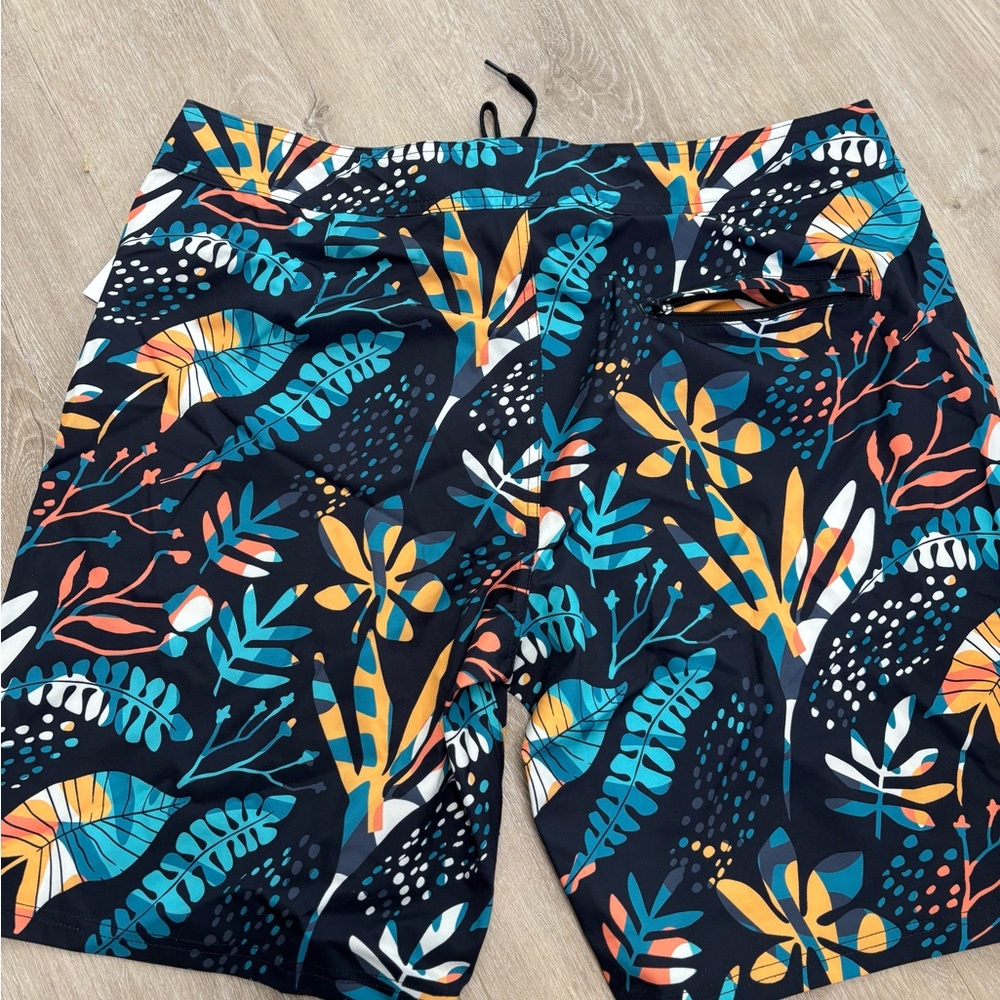 Tropical Print Men's Swim Shorts - Multicolor